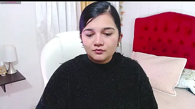 mia traveluxe online show from 09.10.25