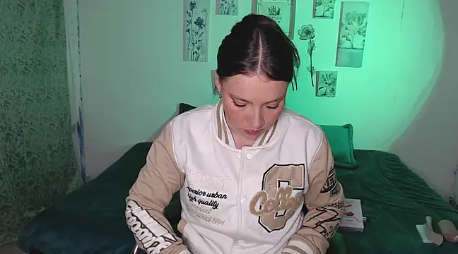 Snapshot of mariaana__222 chatting on 03.22.25 mariaana 222 online show from 03.22.25