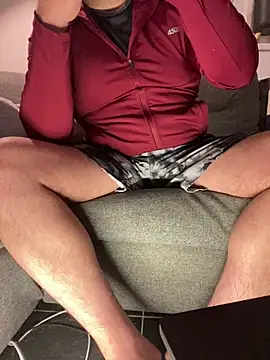 Snapshot of CloudyMuscleBeefy chatting on 03.10.26 CloudyMuscleBeefy online show from 03.10.26