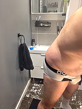 Snapshot of CloudyMuscleBeefy chatting on 03.10.26 CloudyMuscleBeefy online show from 03.10.26