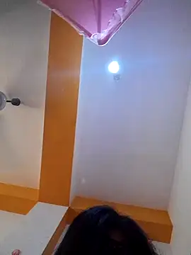 Snapshot of RoseLiveSL chatting on 10.18.25 RoseLiveSL online show from 10.18.25