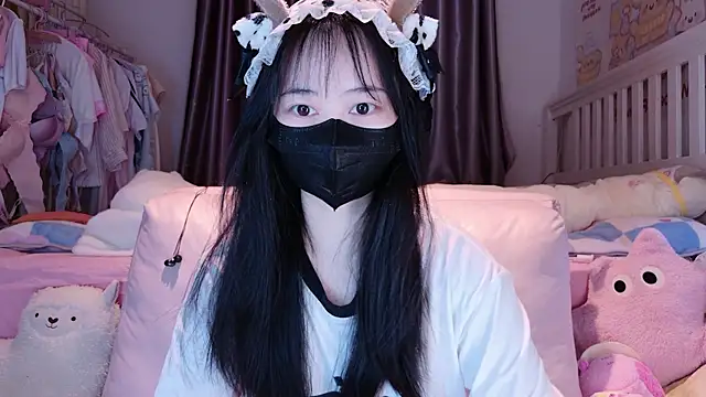 Snapshot of love-uiui chatting on 01.19.26 love-uiui online show from 01.19.26