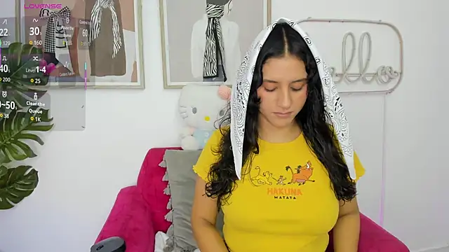 Snapshot of niia7 chatting on 05.17.26 niia7 online show from 05.17.26