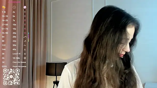 Snapshot of JulianaChapel chatting on 09.26.25 JulianaChapel online show from 09.26.25