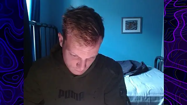 Snapshot of lustylyndon chatting on 10.05.25 lustylyndon online show from 10.05.25