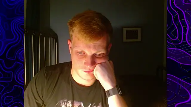 Snapshot of lustylyndon chatting on 10.06.25 lustylyndon online show from 10.06.25