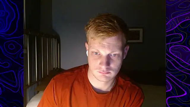 Snapshot of lustylyndon chatting on 10.07.25 lustylyndon online show from 10.07.25