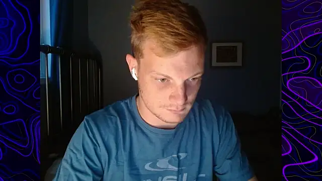 Snapshot of lustylyndon chatting on 10.12.25 lustylyndon online show from 10.12.25