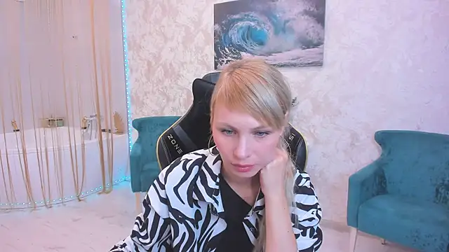 LindaSandy 1 online show from 09.17.25