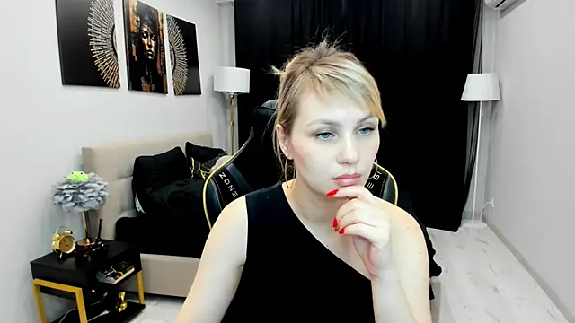 Snapshot of LindaSandy_1 chatting on 03.07.26 LindaSandy 1 online show from 03.07.26