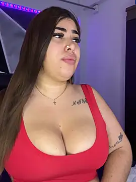 Snapshot of jazminslut chatting on 06.08.26 jazminslut online show from 06.08.26