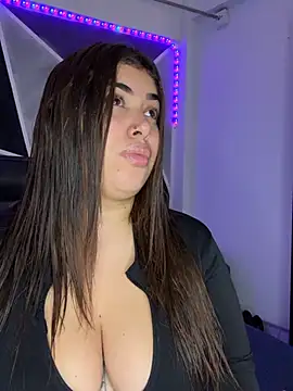 Snapshot of jazminslut chatting on 06.10.26 jazminslut online show from 06.10.26