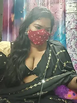 Snapshot of Liyaa_24 chatting on 07.30.26 Liyaa 24 online show from 07.30.26