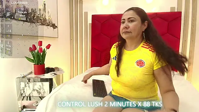 EmmaJhomson online show from 06.17.26