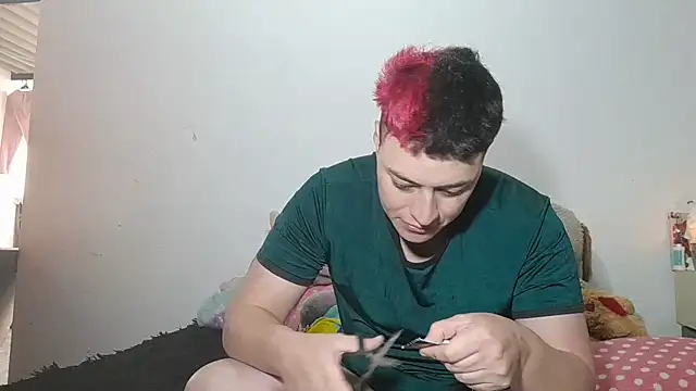 Snapshot of twodoo chatting on 11.06.25 twodoo online show from 11.06.25