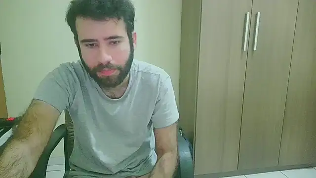 Snapshot of fthrfthr chatting on 04.17.26 fthrfthr online show from 04.17.26