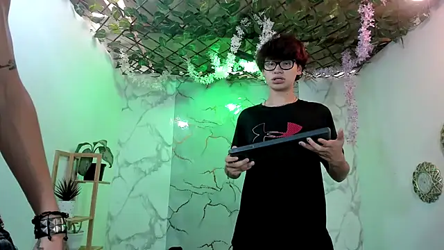 Bastian boyshot77 online show from 04.24.26