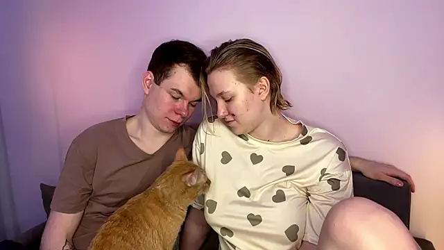 Snapshot of julielourens chatting on 02.13.26 julielourens online show from 02.13.26