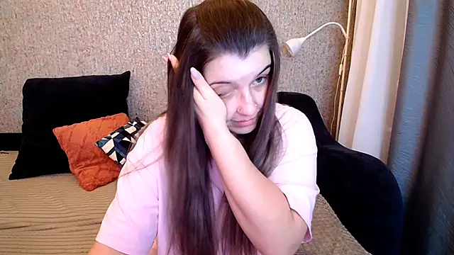 CherryZlata online show from 12.14.25