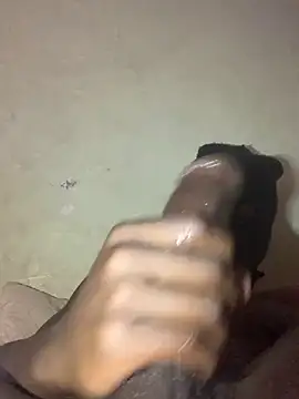 Snapshot of xgeee chatting on 10.08.25 xgeee online show from 10.08.25