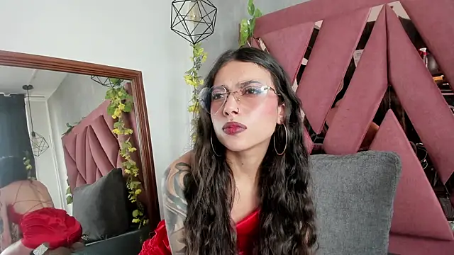 viollettaa  online show from 02.17.26