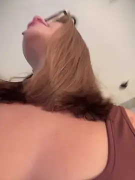 Snapshot of sara_calderon chatting on 01.11.26 sara calderon online show from 01.11.26