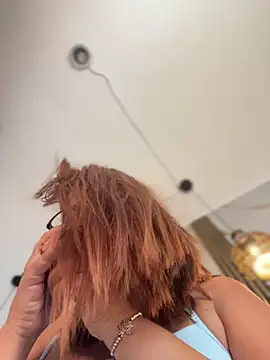 Snapshot of sara_calderon chatting on 02.20.26 sara calderon online show from 02.20.26