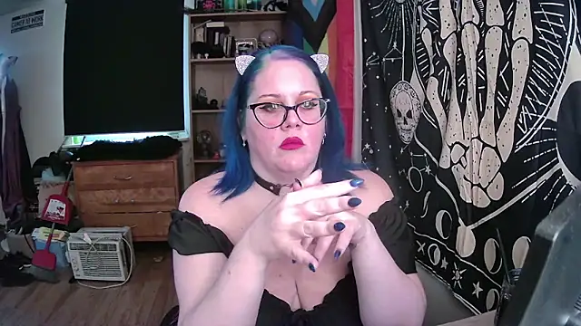 Snapshot of Kinky_Witch chatting on 09.12.25 Kinky Witch online show from 09.12.25