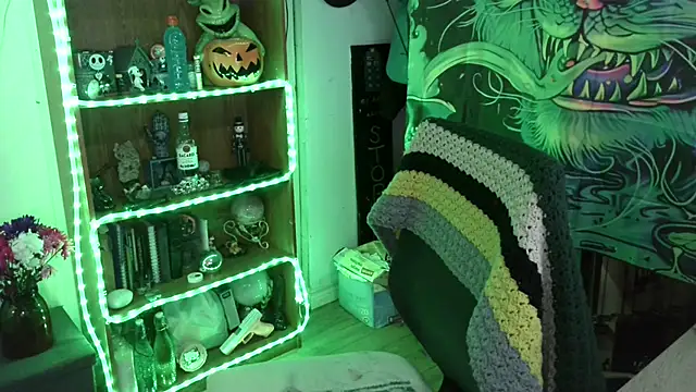 Kinky Witch online show from 02.19.26