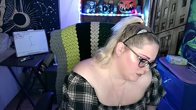 Kinky Witch online show from 05.15.26