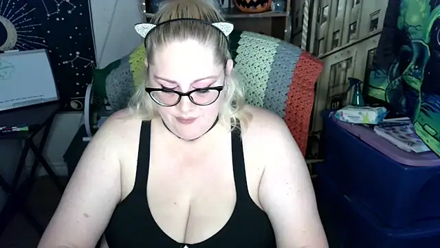 Kinky Witch online show from 05.19.26