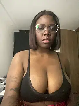 Snapshot of Alexia_24 chatting on 05.24.26 Alexia 24 online show from 05.24.26