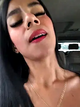 Snapshot of Juliana_Xander chatting on 10.08.25 Juliana Xander online show from 10.08.25