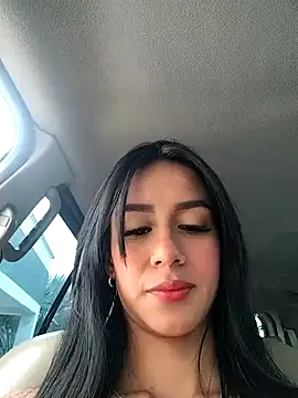 Snapshot of Juliana_Xander chatting on 10.11.25 Juliana Xander online show from 10.11.25