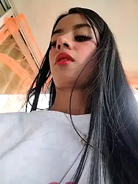 Snapshot of Juliana_Xander chatting on 10.29.25 Juliana Xander online show from 10.29.25