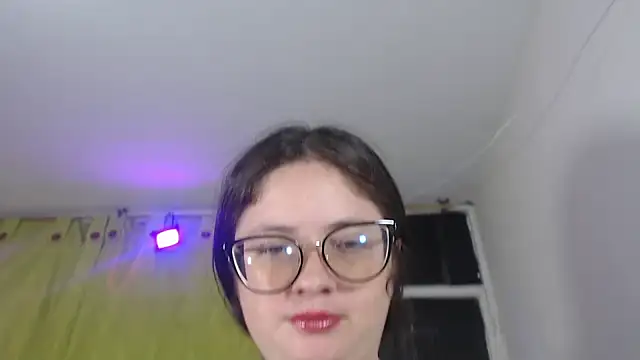 Snapshot of KrystalAdams chatting on 06.06.26 KrystalAdams online show from 06.06.26