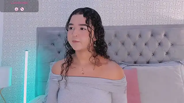 Snapshot of Evaa_Lunna_ chatting on 06.02.26 Evaa Lunna online show from 06.02.26