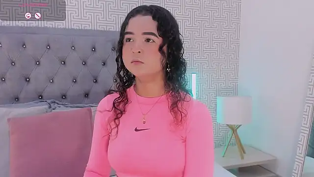 Snapshot of Evaa_Lunna_ chatting on 06.05.26 Evaa Lunna online show from 06.05.26