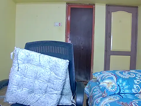 Snapshot of MasTANIYA chatting on 09.16.25 MasTANIYA online show from 09.16.25