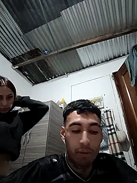 Snapshot of love_birds_69 chatting on 12.23.25 love birds 69 online show from 12.23.25