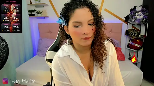 Luna blackk online show from 05.03.26