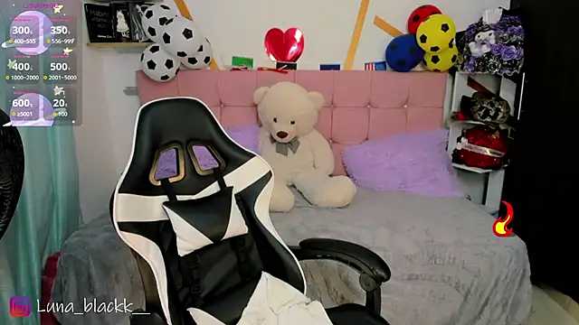 Snapshot of Luna_blackk chatting on 07.15.26 Luna blackk online show from 07.15.26