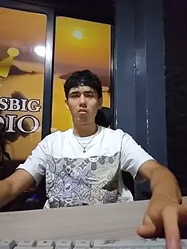 Snapshot of jacobs_shelby chatting on 07.29.26 jacobs shelby online show from 07.29.26
