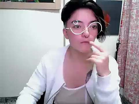 Snapshot of Came-II chatting on 06.25.26 Came-II online show from 06.25.26
