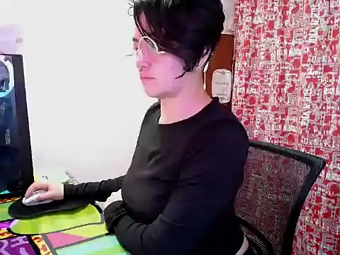Snapshot of Came-II chatting on 08.01.26 Came-II online show from 08.01.26