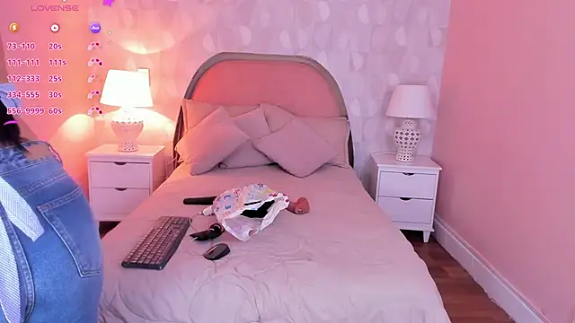 isabella milf  online show from 05.11.26
