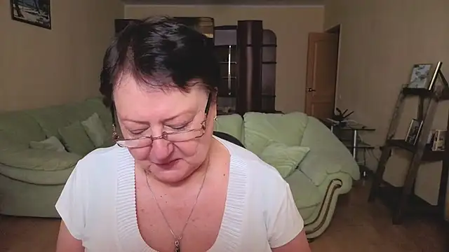 Margo Moll online show from 02.26.26