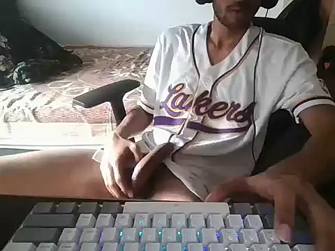 Snapshot of hardbuoy69 chatting on 02.25.26 hardbuoy69 online show from 02.25.26