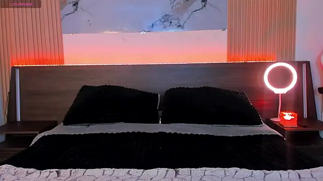 Snapshot of samanthaa_moon chatting on 03.15.26 samanthaa moon online show from 03.15.26