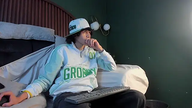 Diamond twink online show from 07.10.26